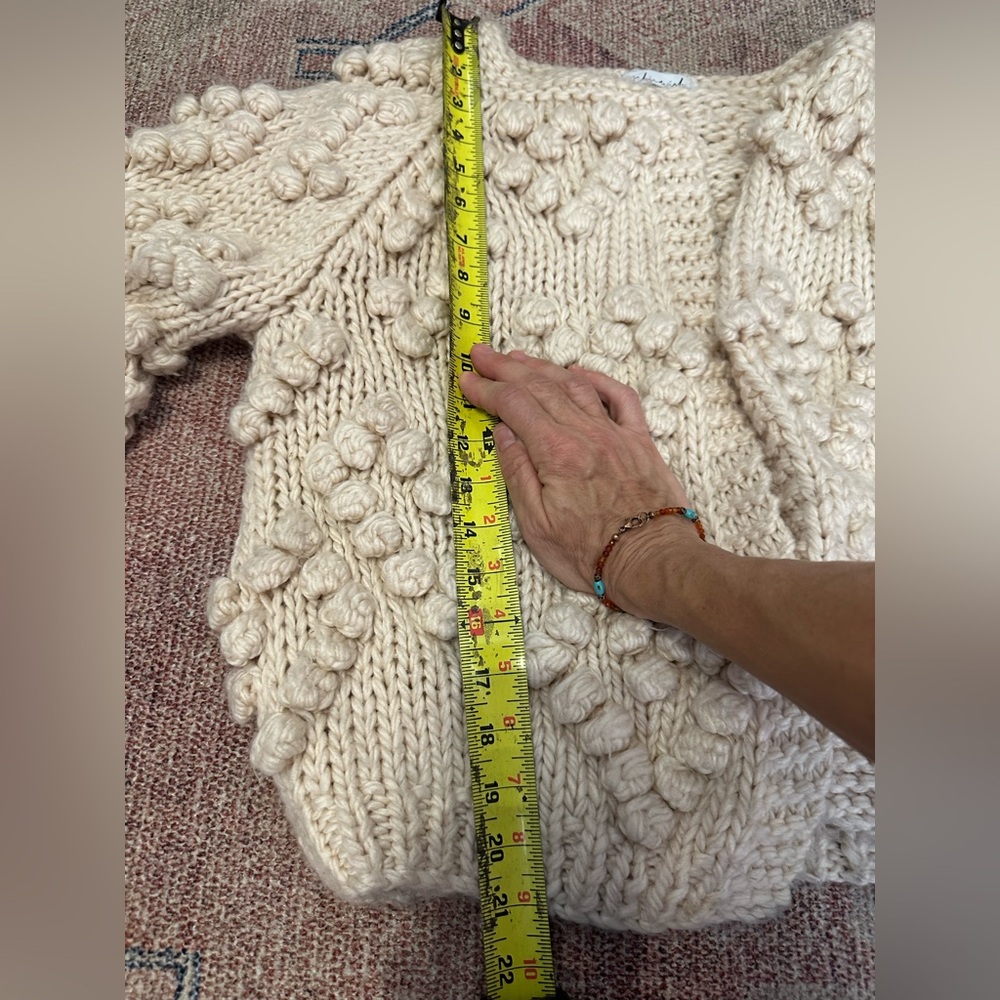 Chic Wish knit your love cardigan Anthropologie heart textured chunky size med - Picture 10 of 12